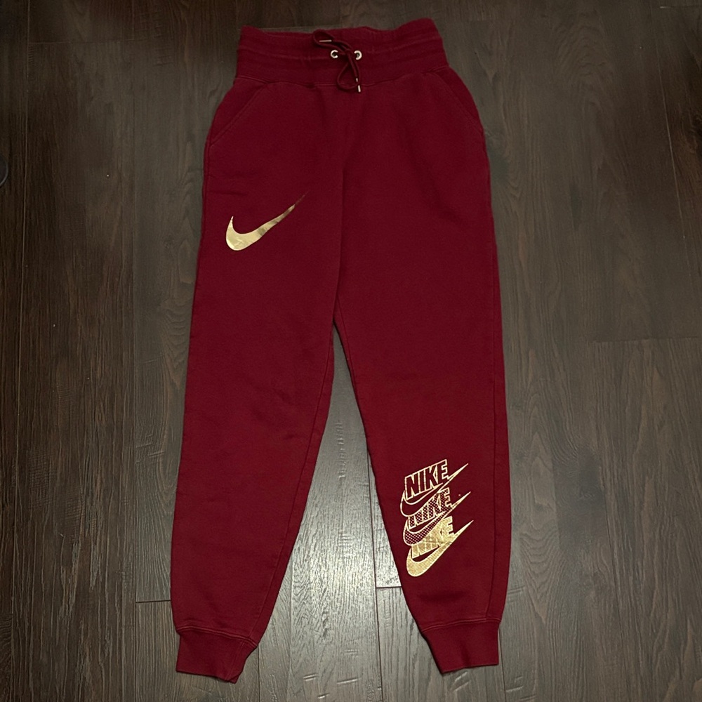 Nike Women’s Sweatpants